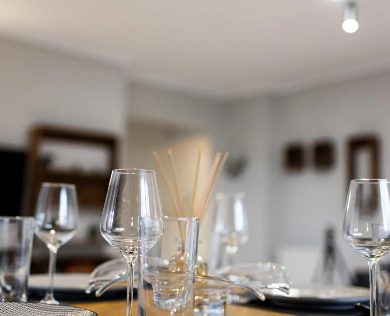 Spacious 3-Bedroom Apartment With Wifi, Ac In Charming Kalamaria - Mountain View Tesalónica Grecia